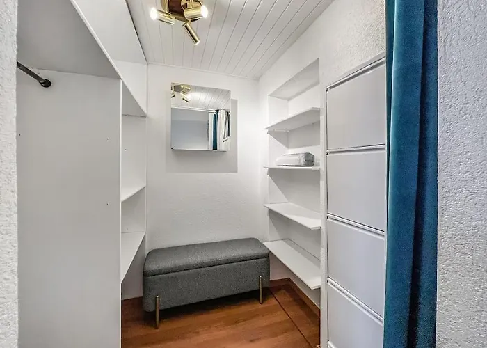 Quiet & Comfy On Av Du Casino Apartment *